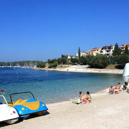 Apartamento With A Parking Space - 15582 *